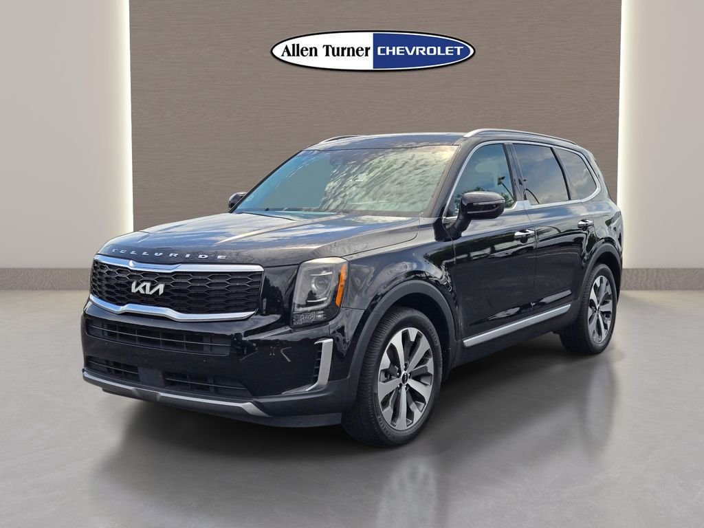 Used 2022 Black Kia S image 2