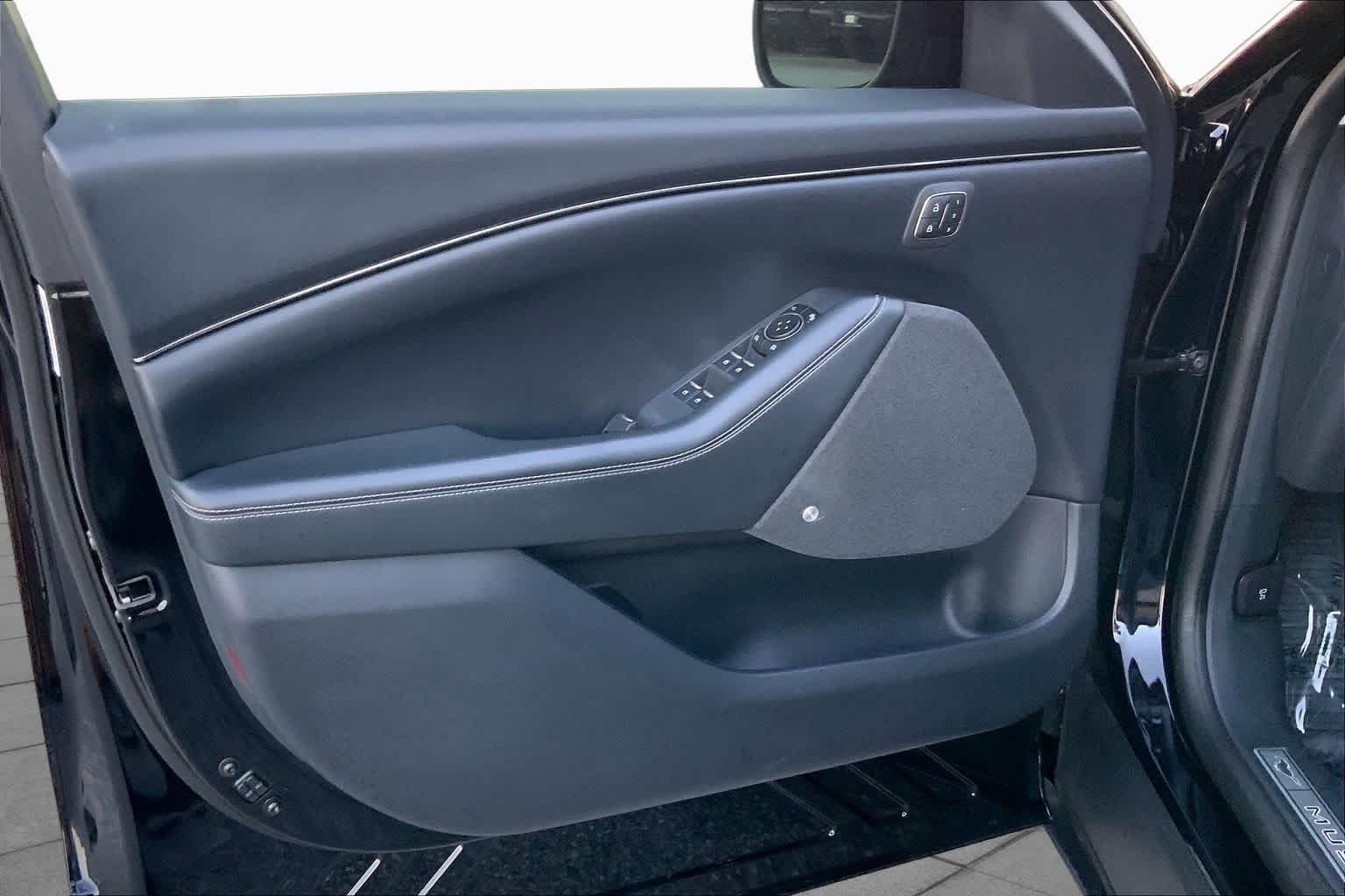 Used 2021 Shadow Black Ford Premium image 20