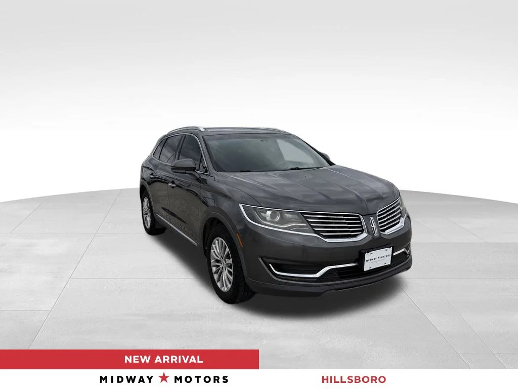 Used 2017 Gray Lincoln Select image 1