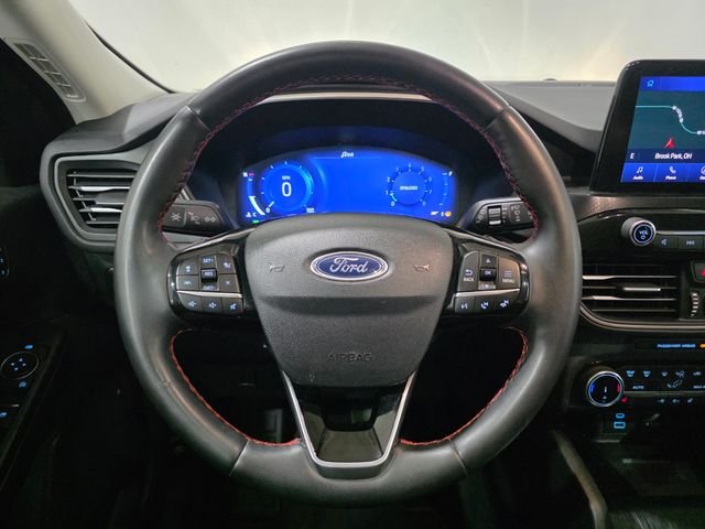 Used 2022 Blue Ford SEL image 16