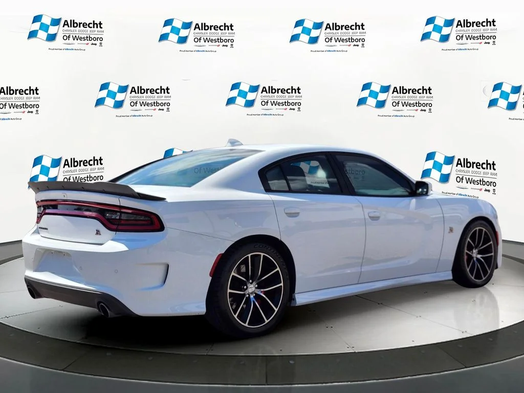 Used 2015 White Dodge R/T Scat Pack image 5