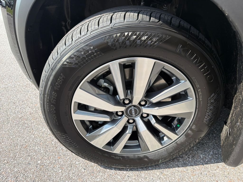 New 2026 Nissan Pathfinder SL 4D Sport Utility