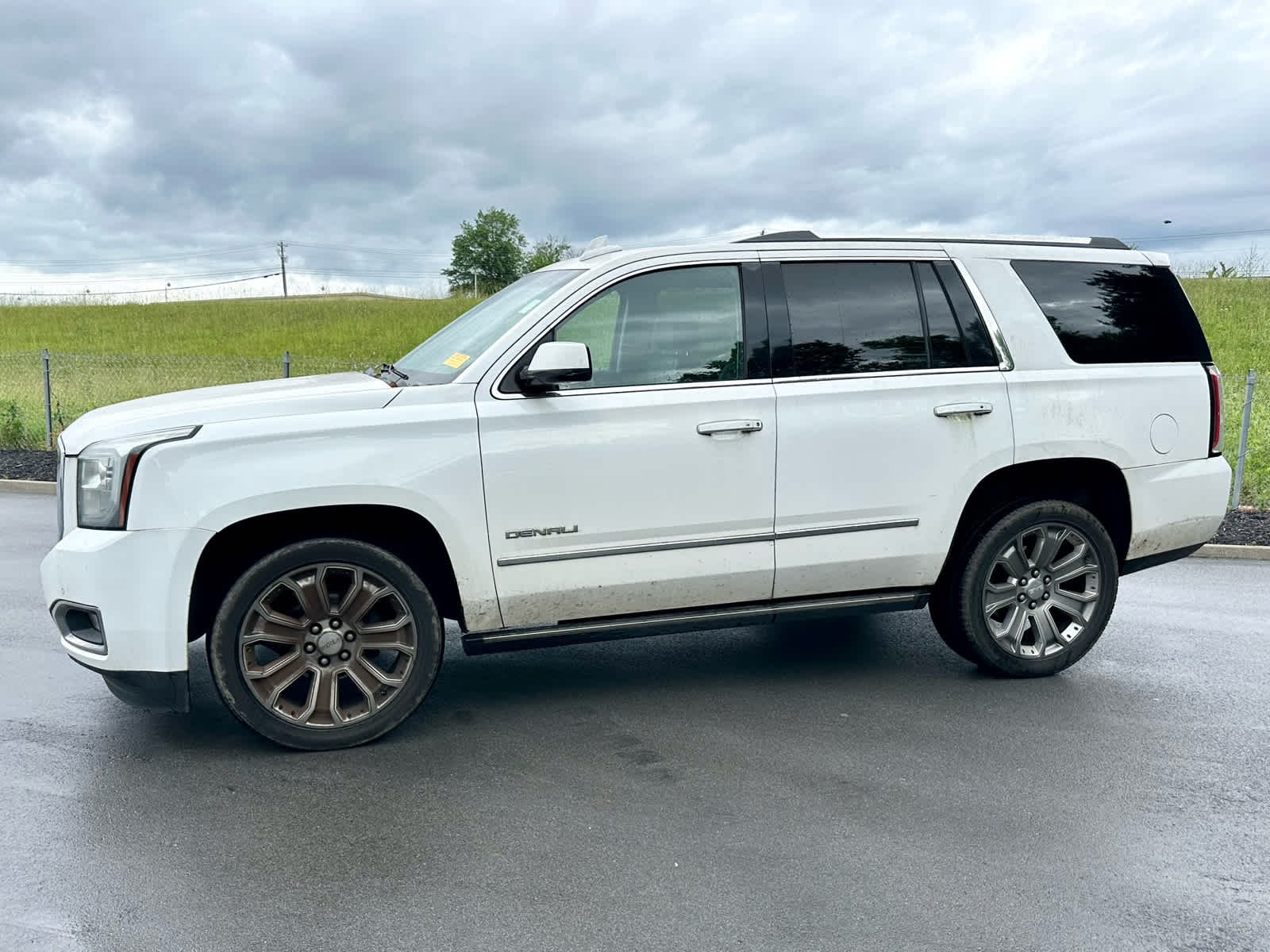 2015 GMC Yukon 4WD Denali's photo