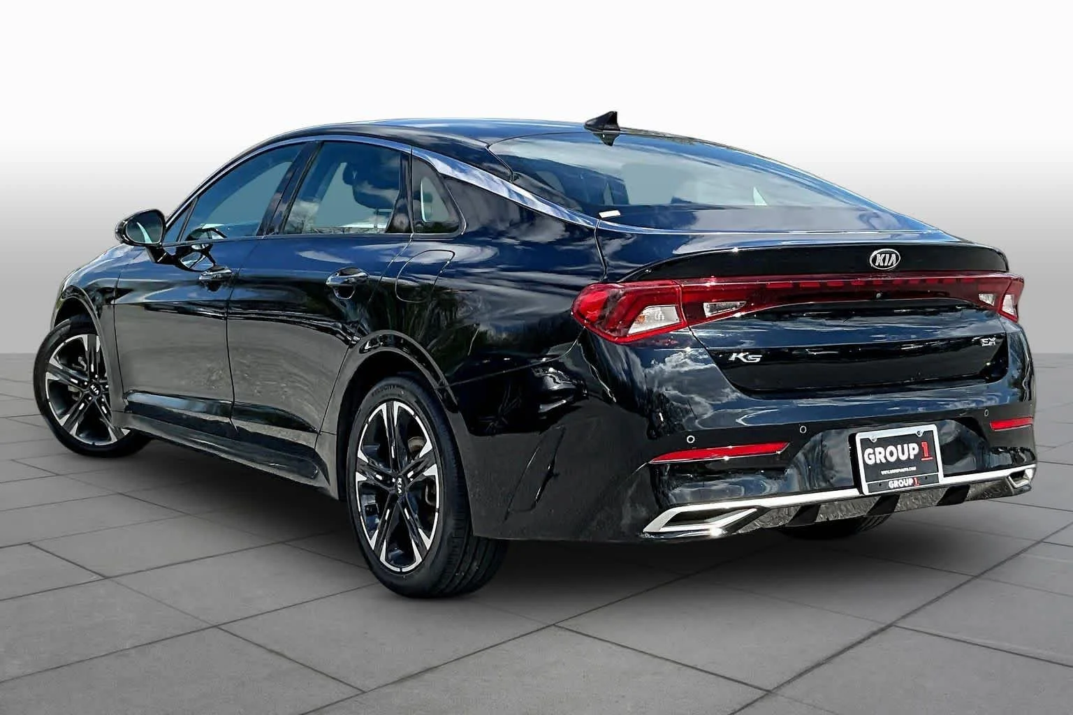 Used 2021 Ebony Black Kia EX image 22