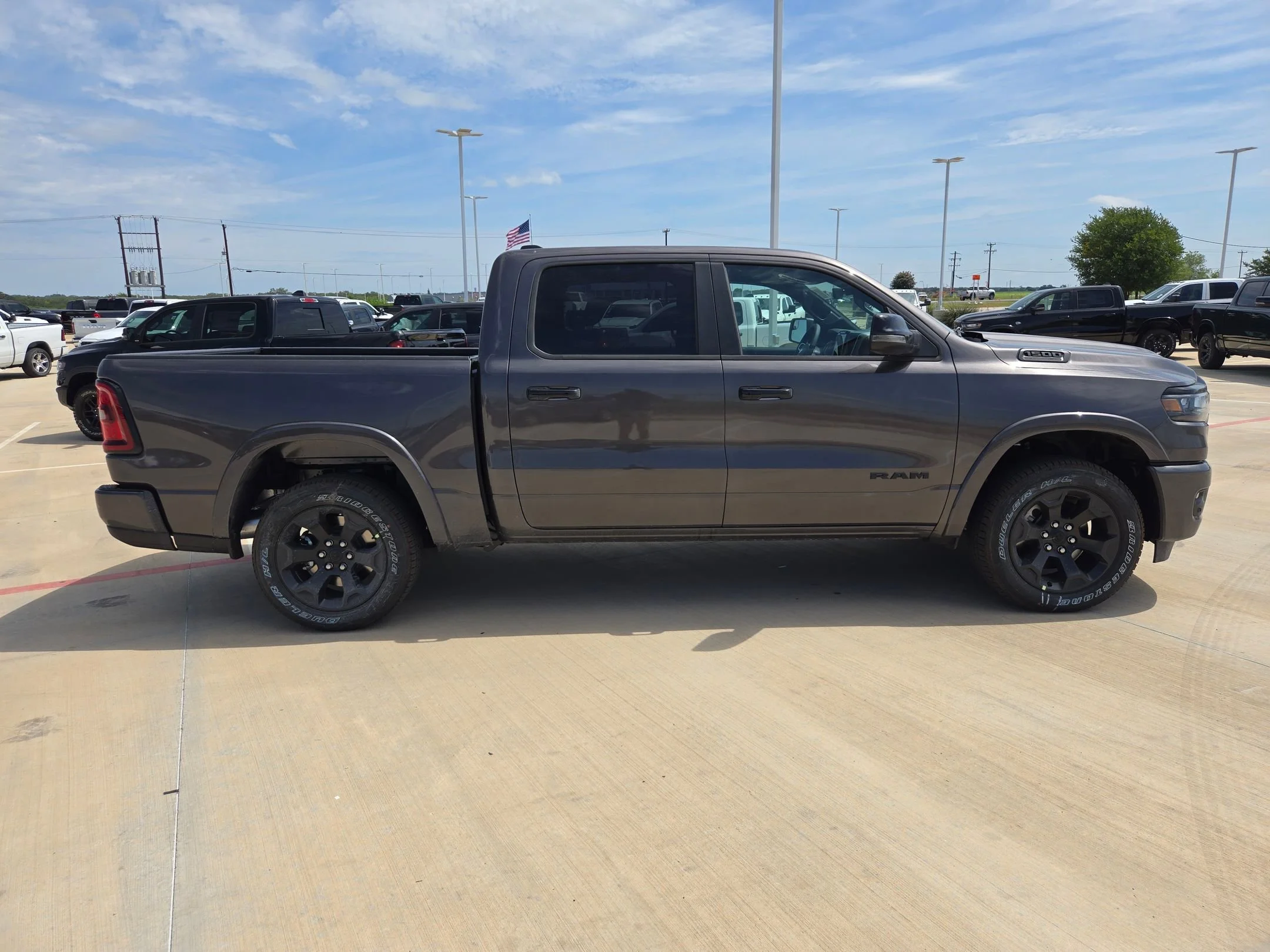 New 2026 Granite Crystal Metallic Clear-Coat Exterior Paint RAM Big Horn/Lone Star image 2
