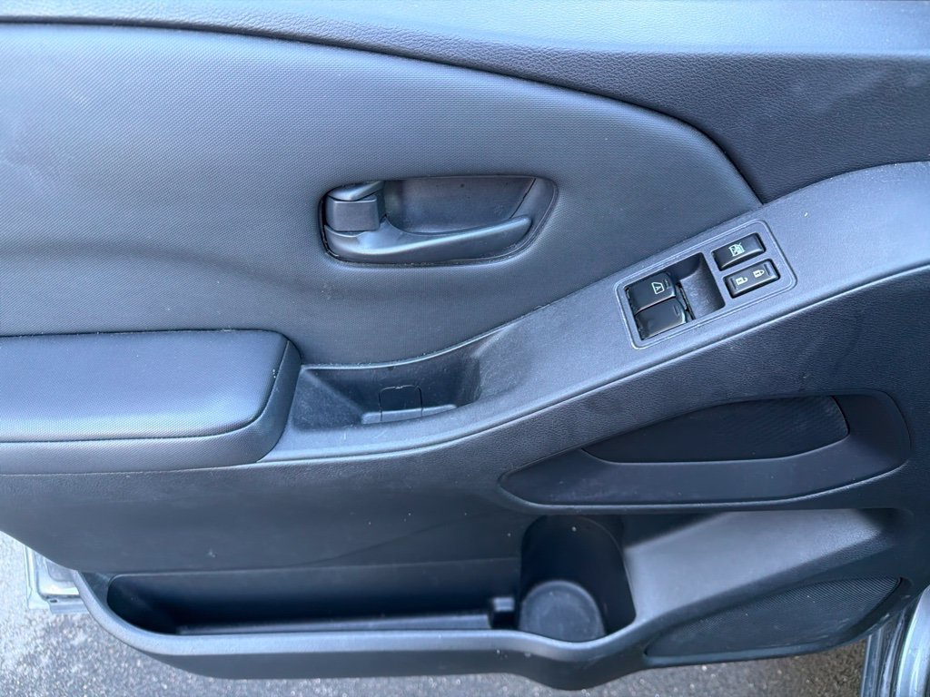 Used 2022 Gray Nissan S image 18