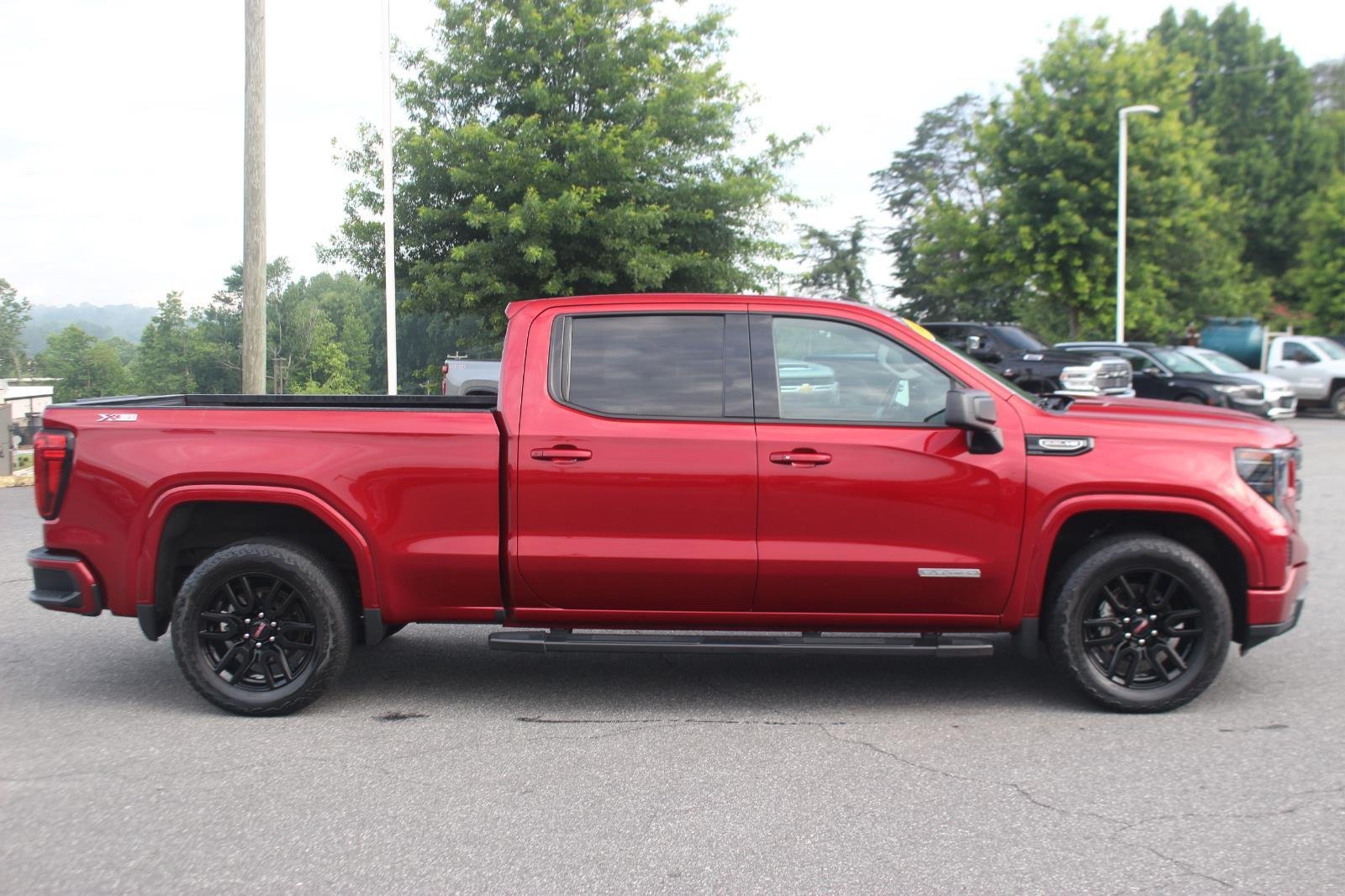 Used 2023 Volcanic Red Tintcoat GMC Elevation image 8
