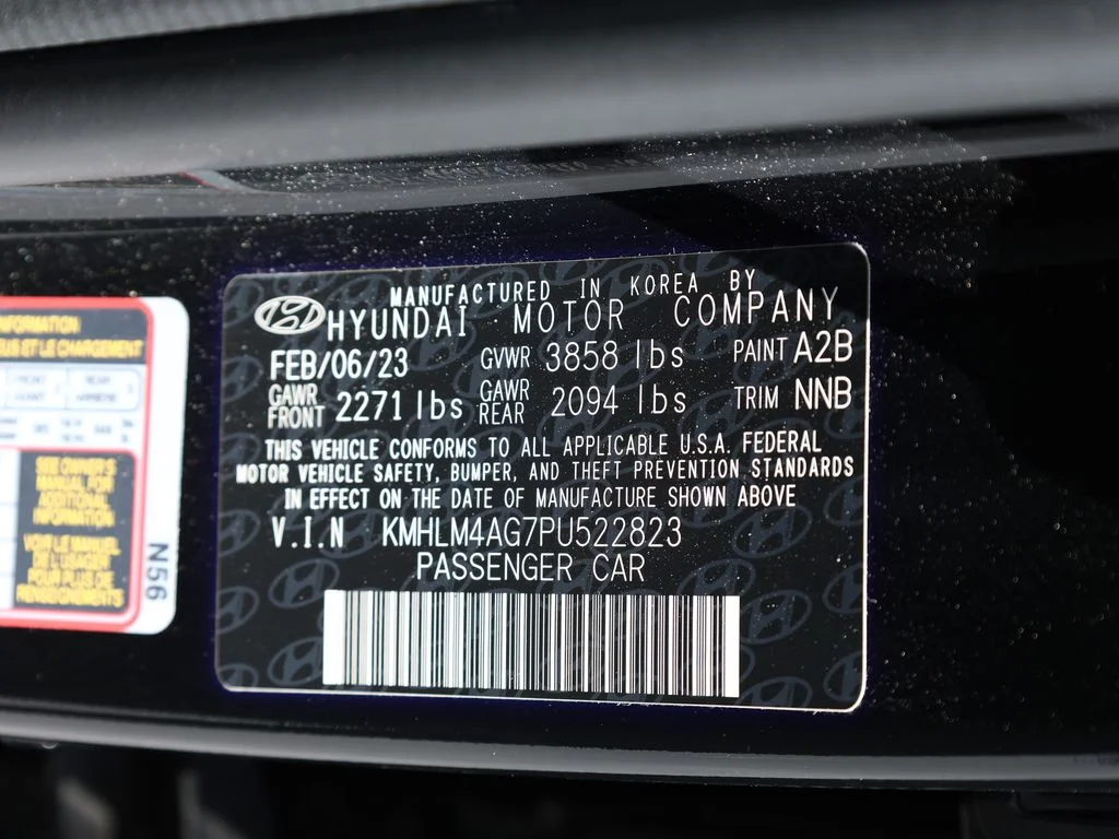 Used 2023 Black Hyundai SEL image 37