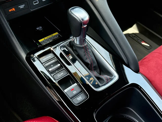 Used 2024 LIQUID CARBON Acura w/A-Spec Technology Package image 9