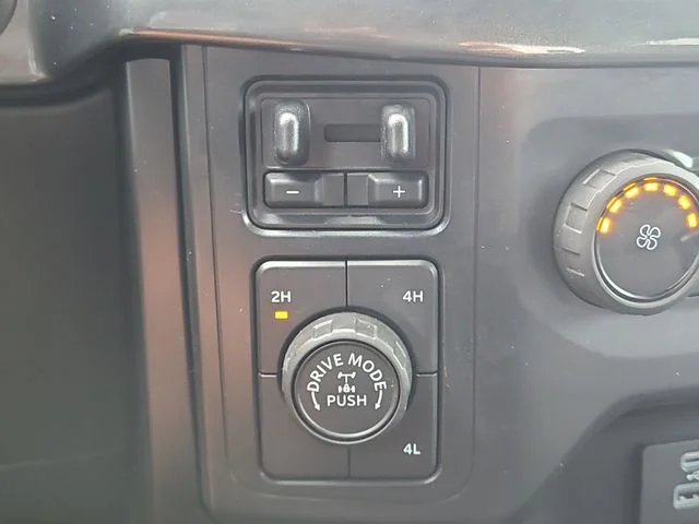 Used 2022 Black Ford XL image 26