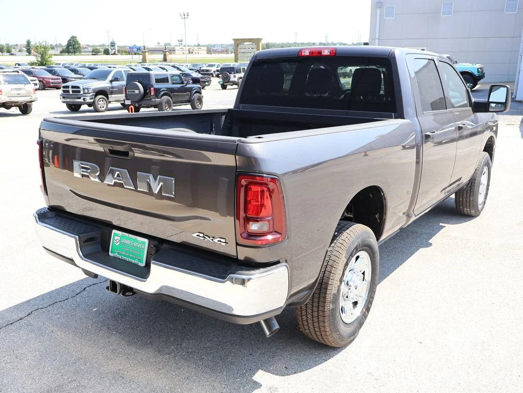 New 2026 Granite Crystal Metallic Clear-Coat Exterior Paint RAM Tradesman image 5