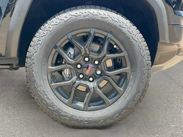 2026 GMC Canyon Denali - Photo 19