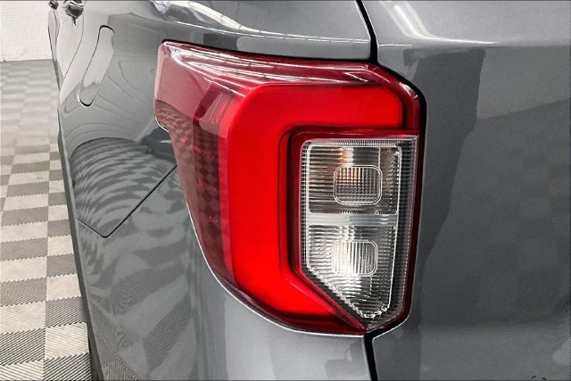 Used 2024 Carbonized Gray Metallic Ford ST-Line image 37