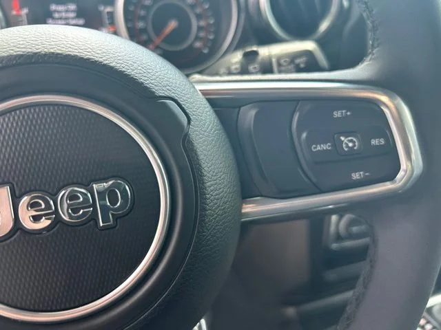 2023 Jeep Wrangler 4-Door Sahara Altitude - Photo 27