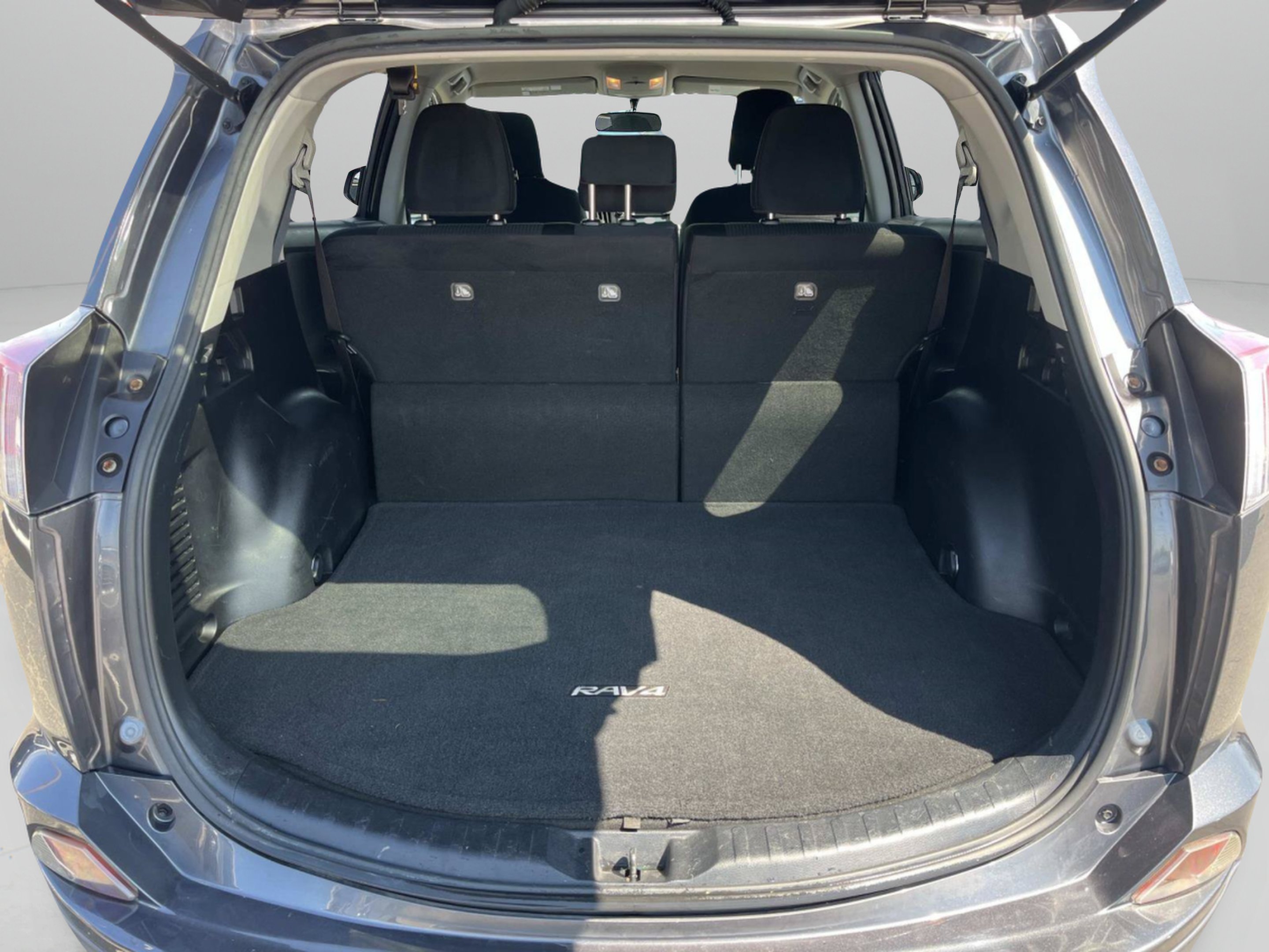 Used 2016 Magnetic Gray Metallic Toyota LE image 21