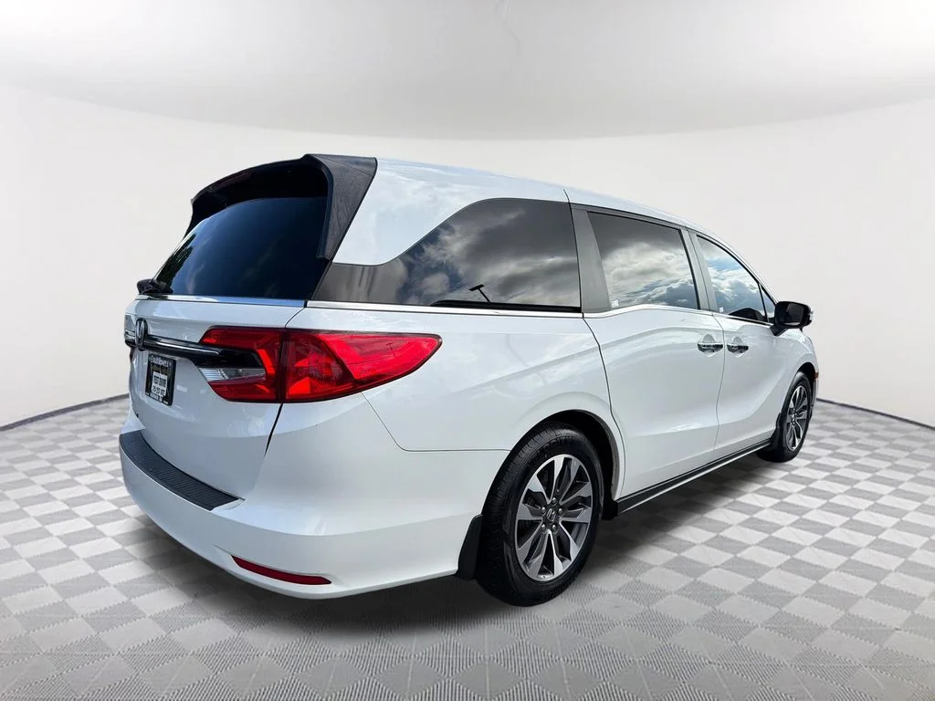 Used 2021 White Honda EX-L image 5