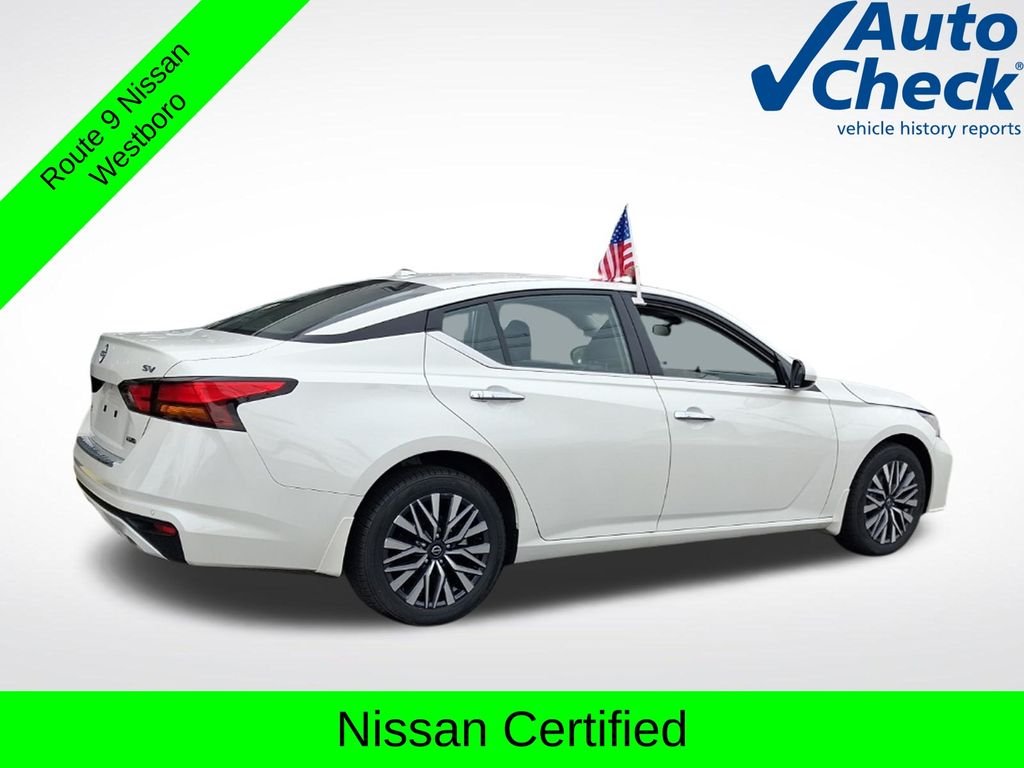 Used 2023 White Nissan 2.5 SV image 7