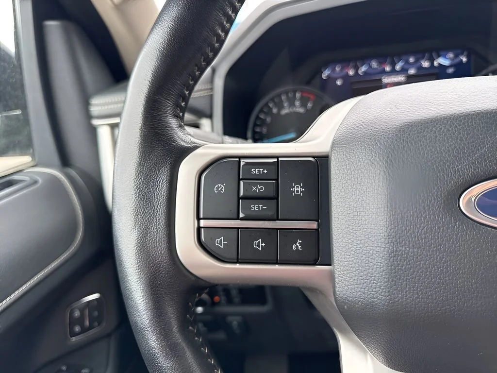 Used 2024 Black Ford XLT image 17