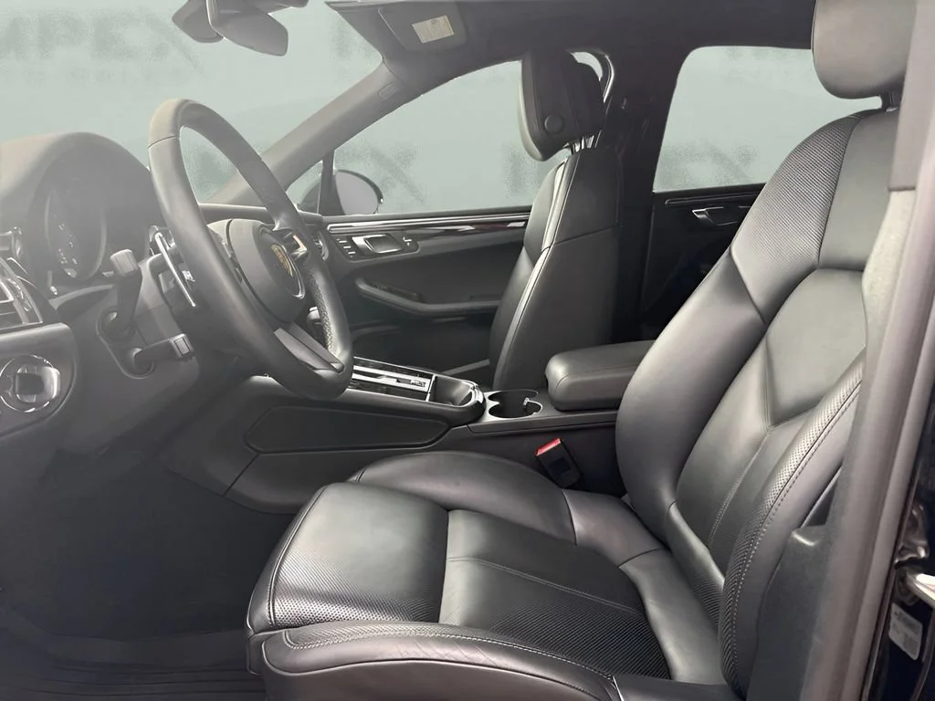 Used 2022  Porsche  image 10