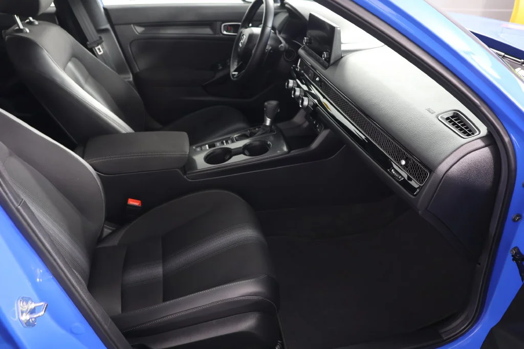 Used 2025 Boost Blue Pearl Honda Sport image 21