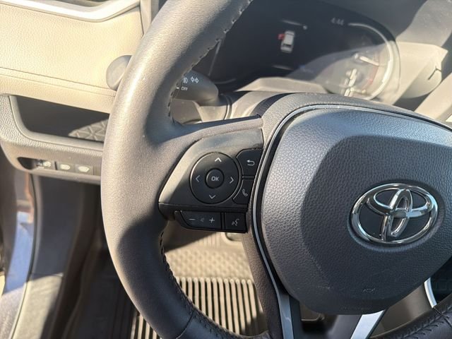2024 Toyota RAV4 XLE Premium - Photo 17