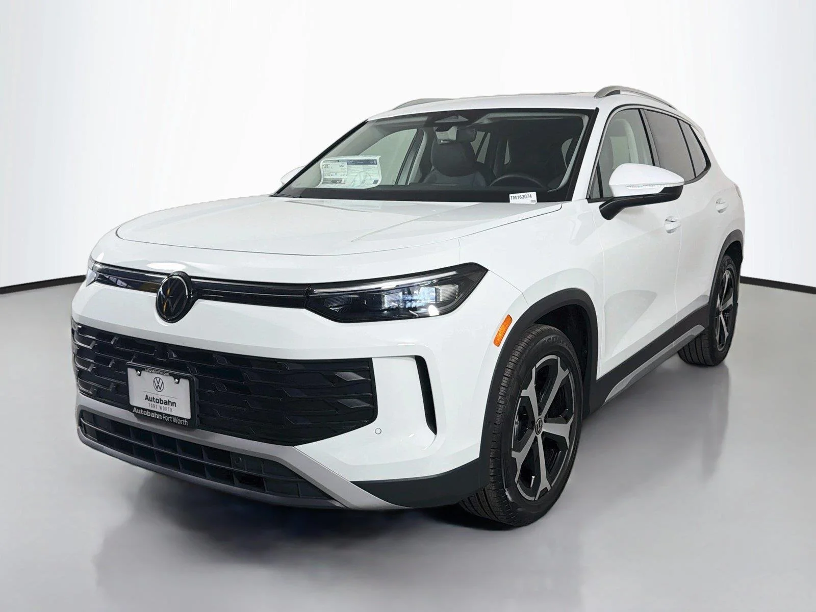 New 2026 Pure White Volkswagen SE image 1