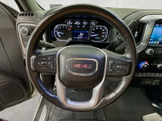 Used 2021 Silver GMC Elevation image 12