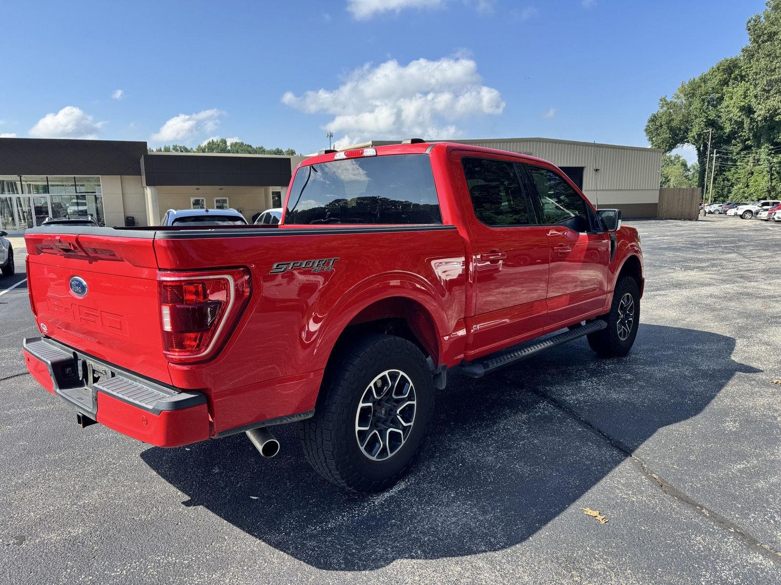 Used 2022 Race Red Ford XLT image 5