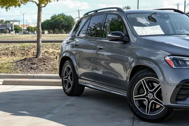 Used 2024 Silver Mercedes-Benz GLE 450 image 8