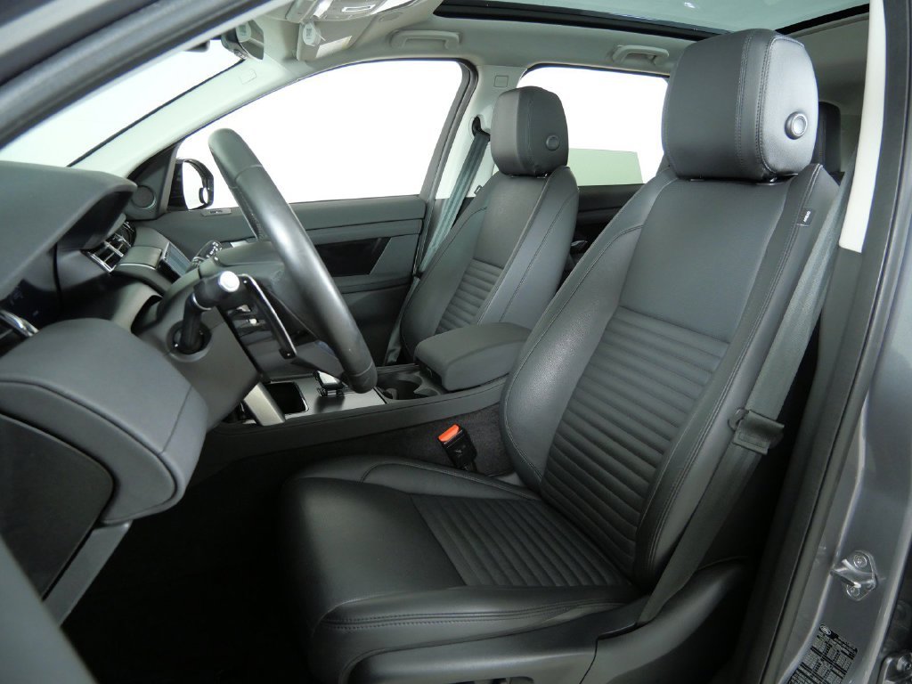 Used 2024 Gray Land Rover S image 35