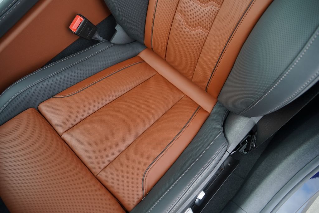2026 BMW 8 Series 840i - Photo 11