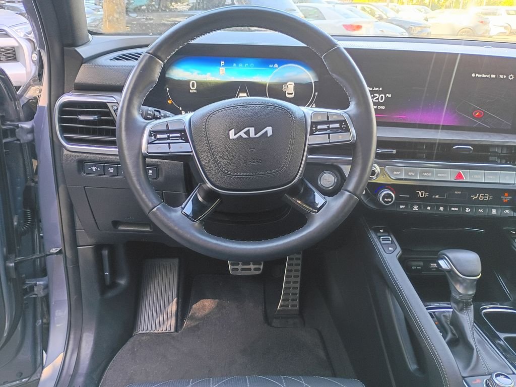 Used 2024 Everlasting Silver Kia SX X-Line image 25