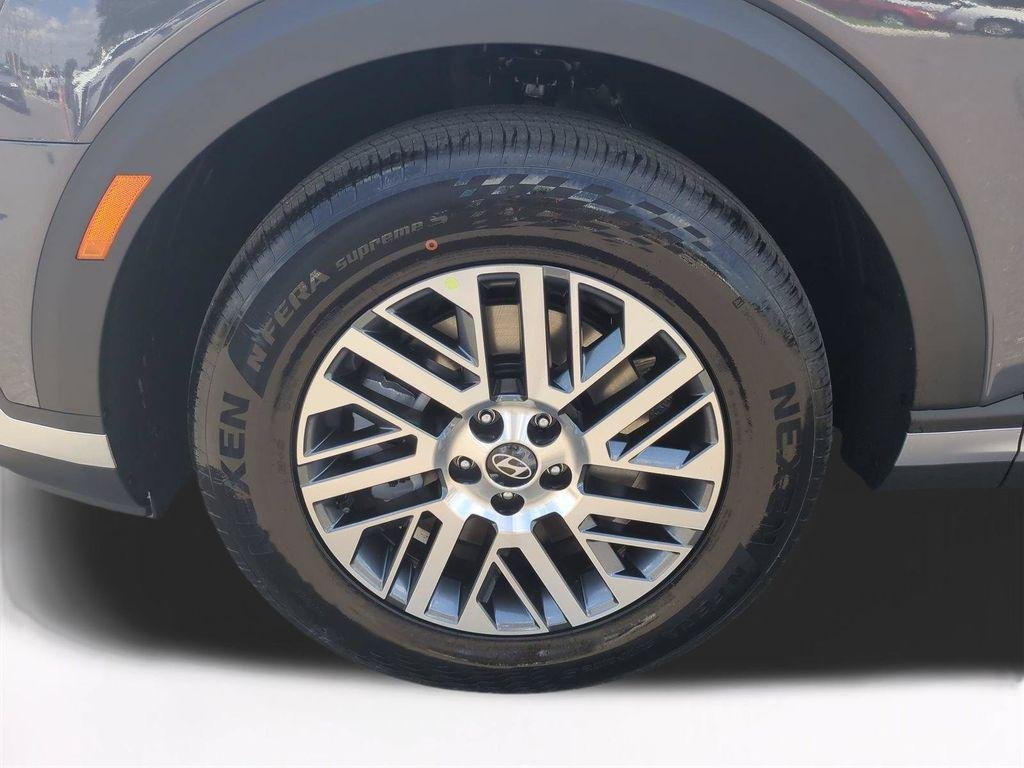 New 2026 Gray Hyundai SEL FWD image 11