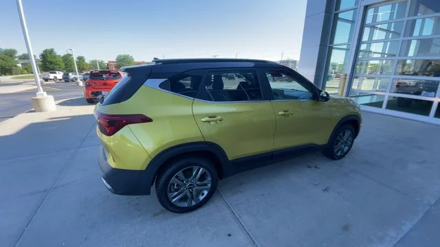 Used 2022 Kia Seltos S with VIN KNDEUCAA5N7266258 for sale in Romeoville, IL