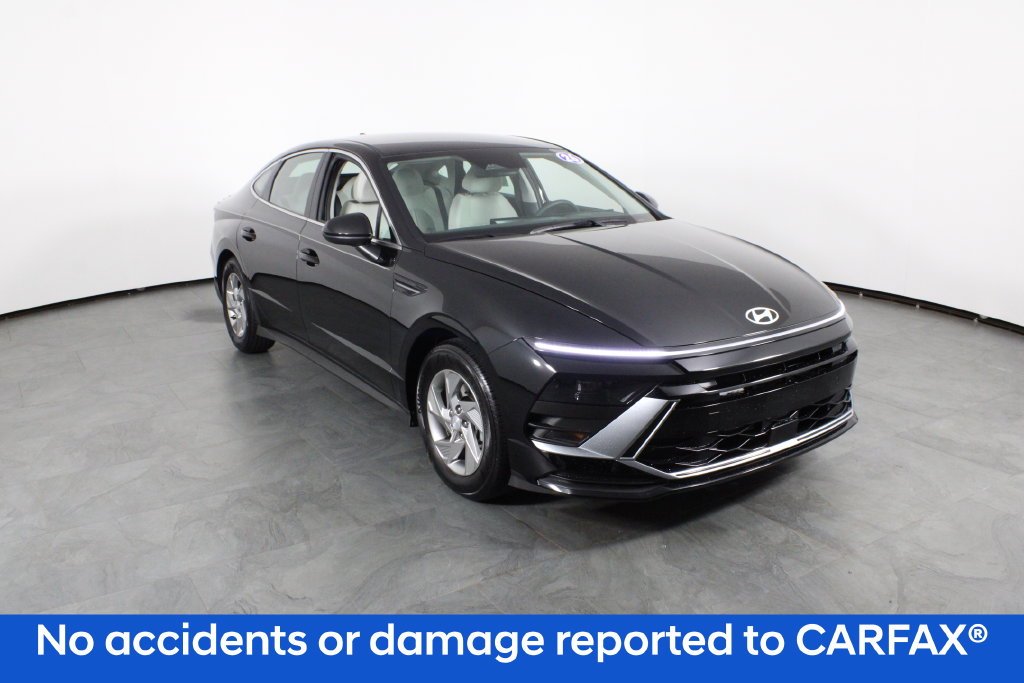 Certified Used 2026 Black Hyundai SE image 5