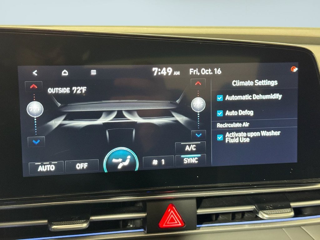 Used 2025 Gray Hyundai SEL Convenience image 23