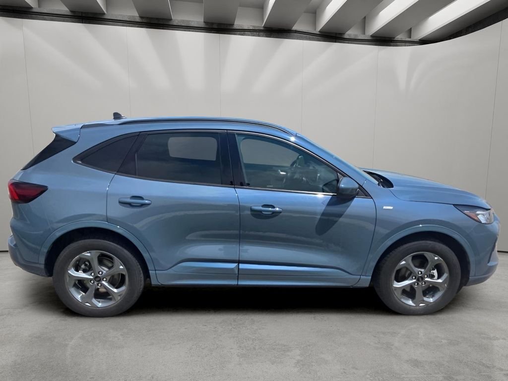 Used 2024 VAPOR BLUE METALLIC Ford ST-Line Select image 6
