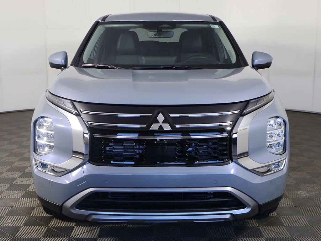 New 2026 Gray Mitsubishi SE image 11