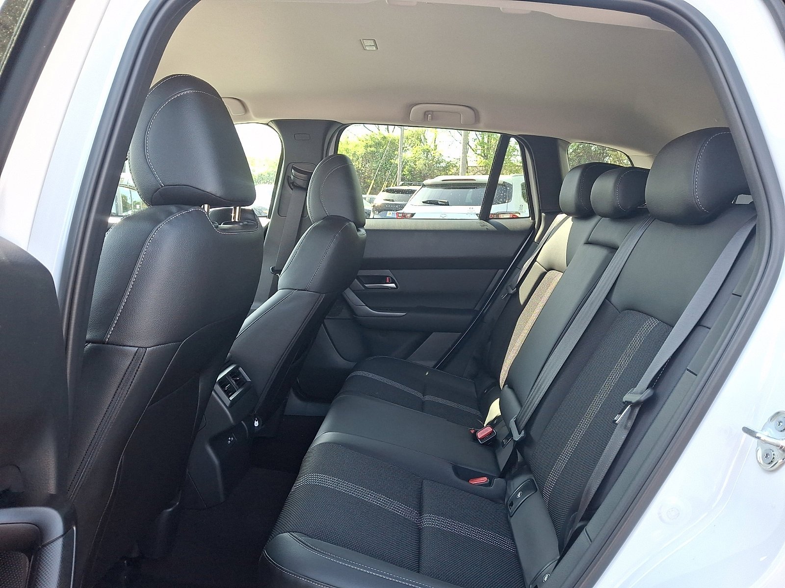 New 2026 Wind Chill Pearl Mazda 2.5 S Select AWD image 6