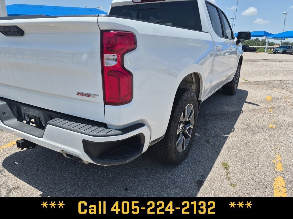 Used 2024 Summit White Chevrolet RST image 12
