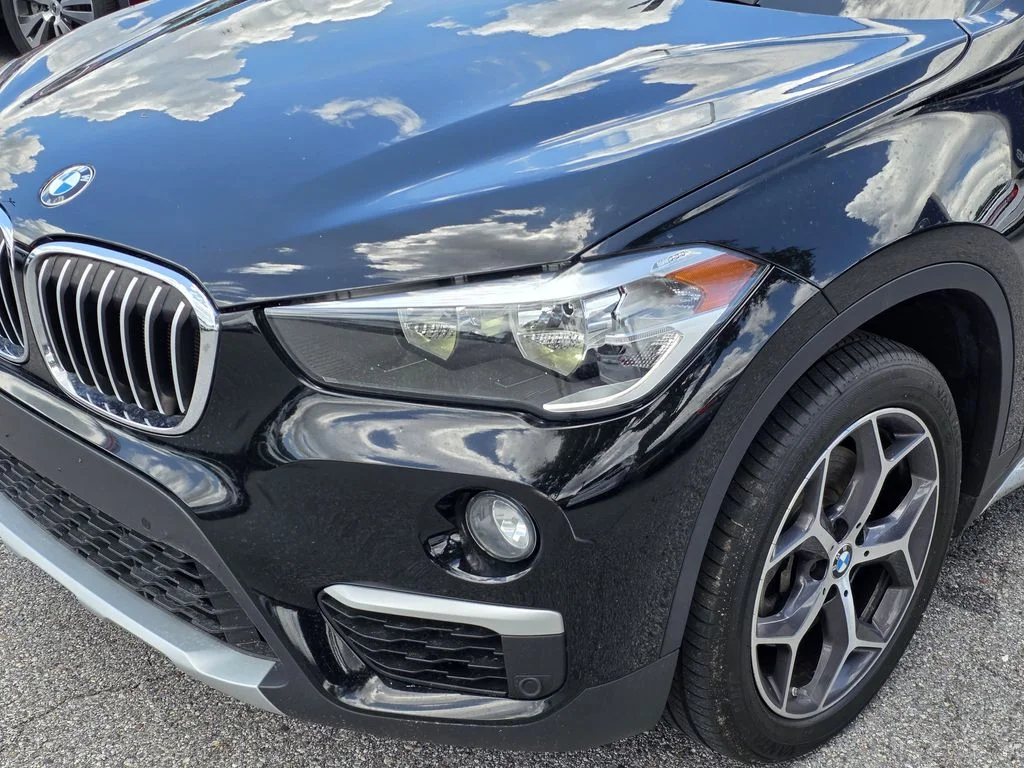 Used 2019 Black BMW xDrive28i image 6