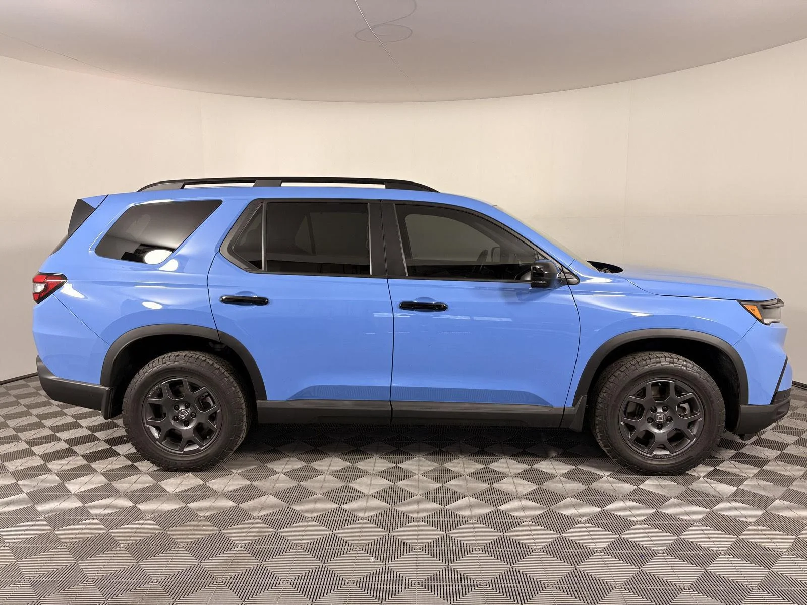 Used 2024 Diffused Sky Blue Pearl Honda TrailSport image 9