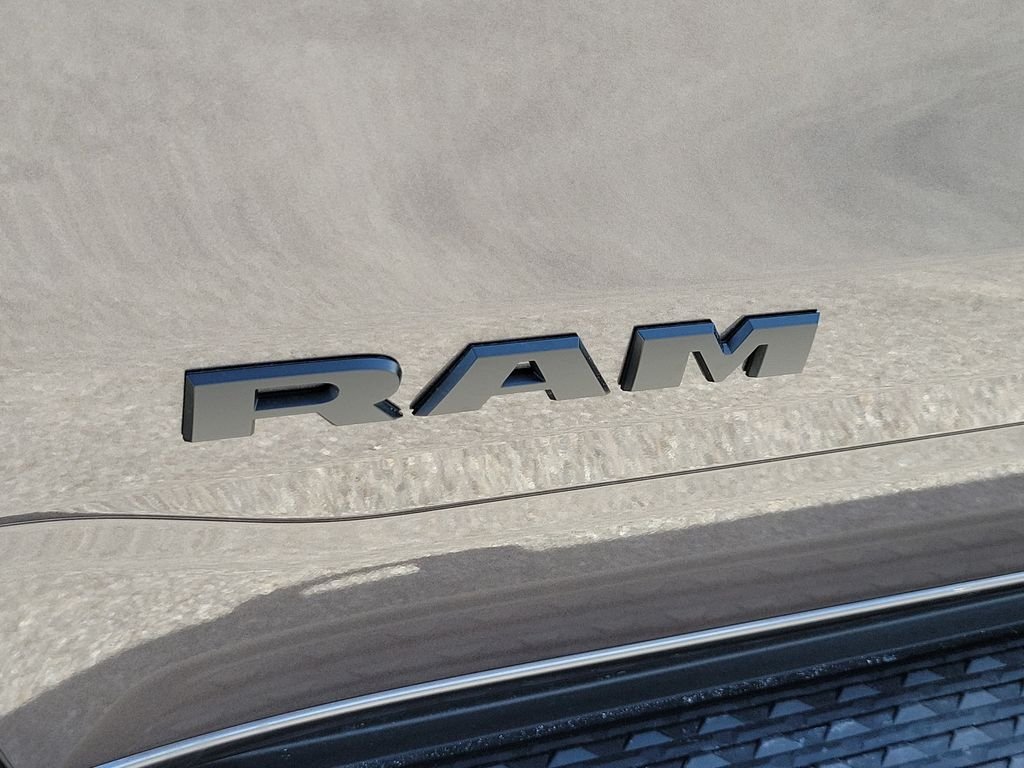 New 2026 Granite Crystal Metallic Clear-Coat Exterior Paint RAM Big Horn/Lone Star image 10