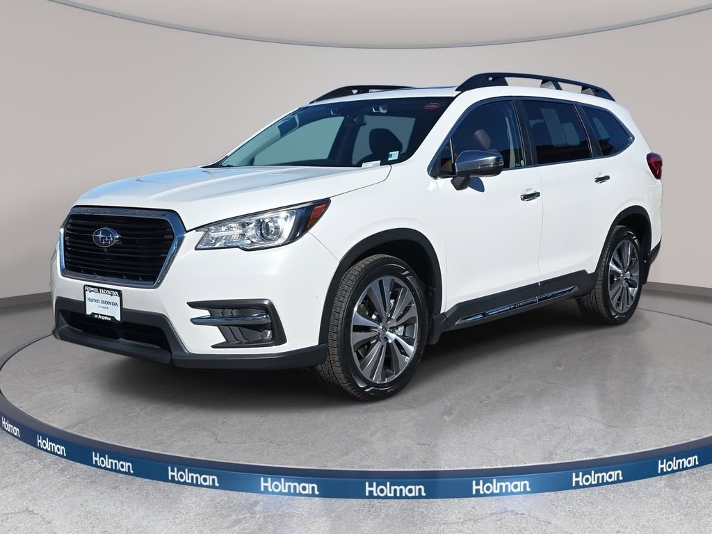 2019 Subaru Ascent Touring's photo