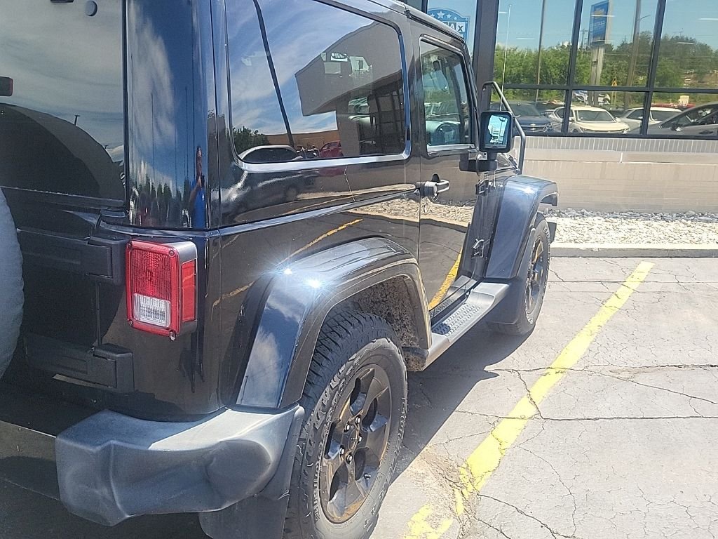 Used 2015 Black Clearcoat Jeep Sahara Altitude image 11