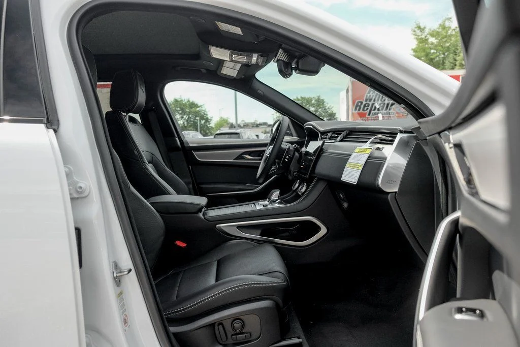 2026 Jaguar F-Pace R-Dynamic S - Photo 20