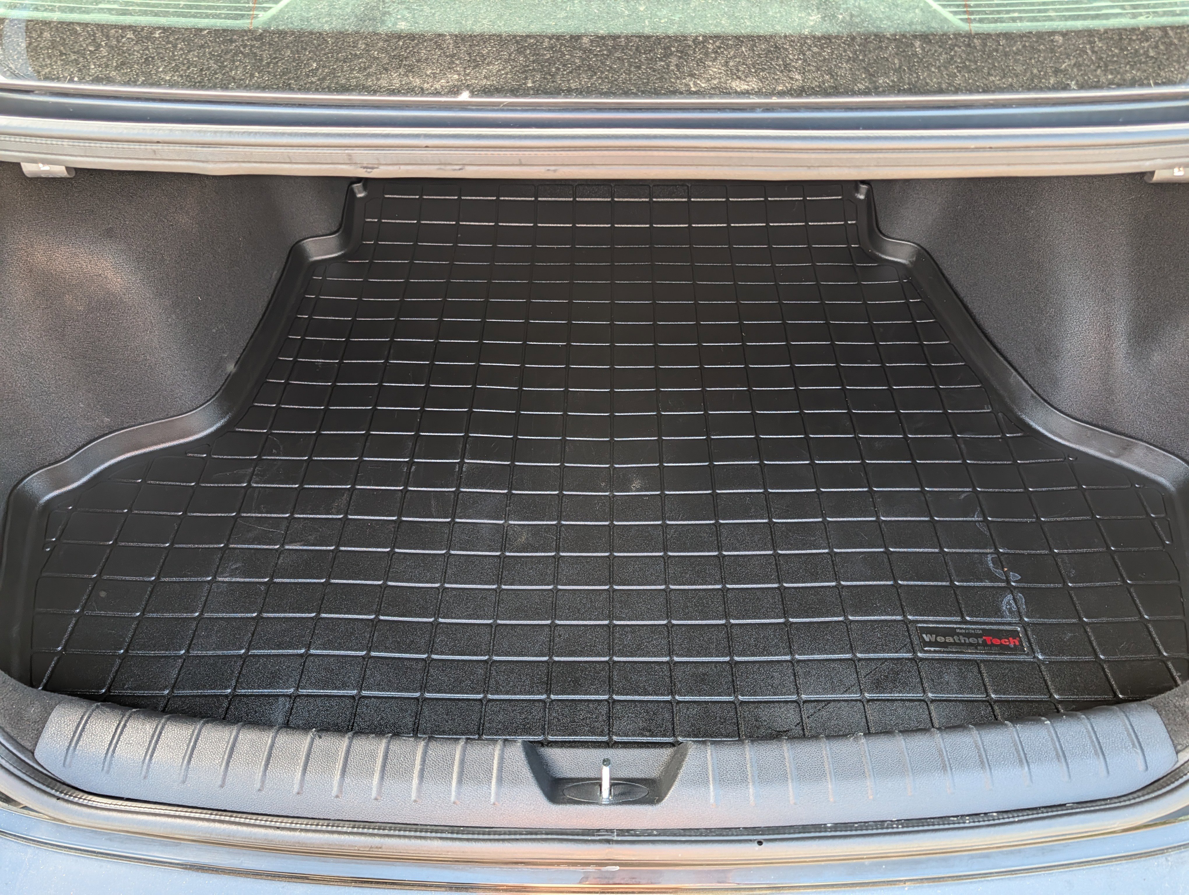 Certified Used 2019 Ebony Black Kia LX image 18