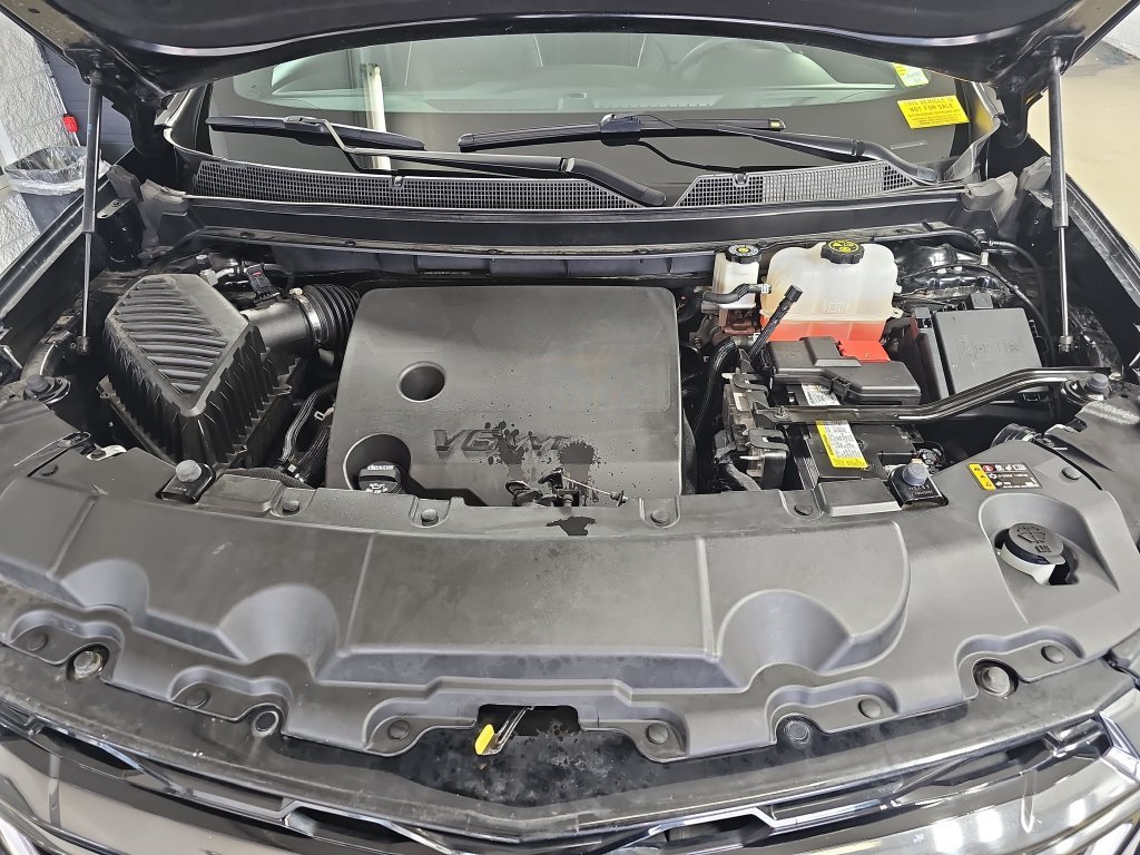 Certified Used 2023 MOSAIC BLACK METALLIC Chevrolet Premier image 38