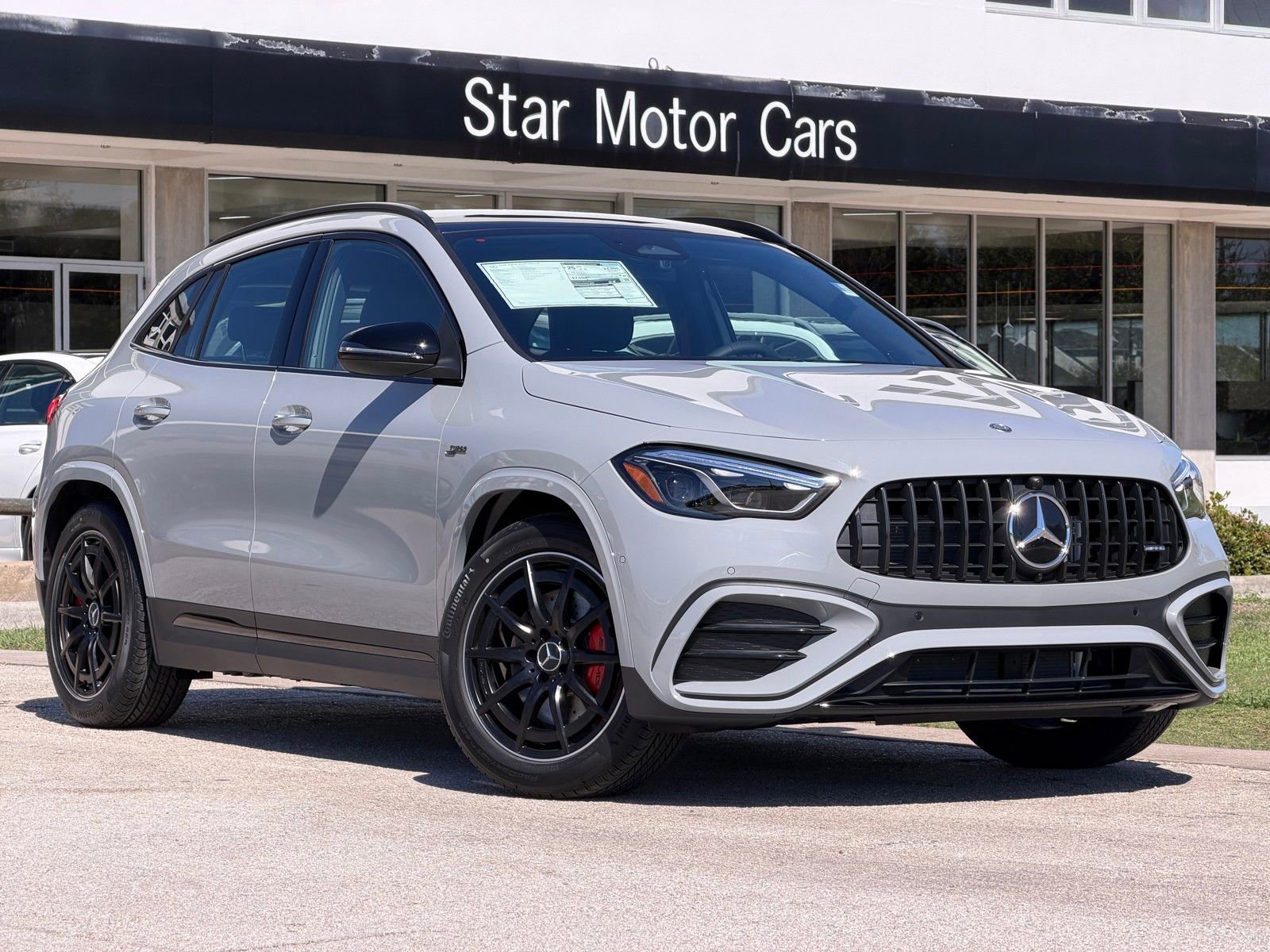 New 2026 MANUFAKTUR Alpine Grey Mercedes-Benz AMG® GLA 35 4MATIC® SUV image 25