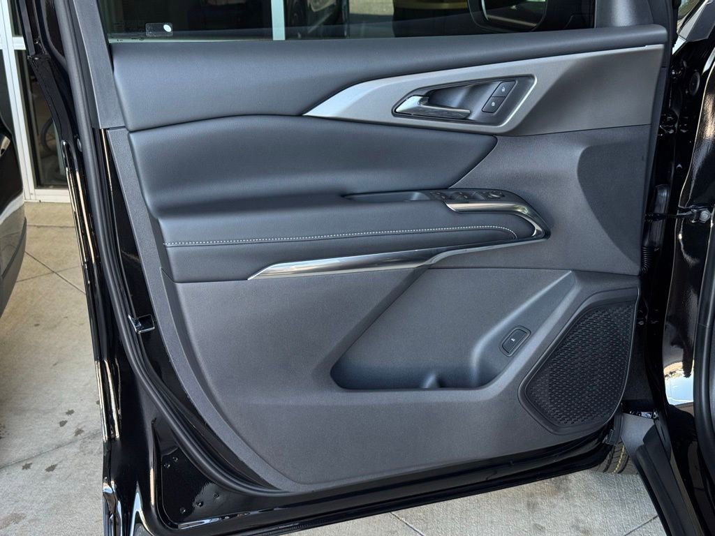 2026 Chevrolet Traverse LT - Photo 24